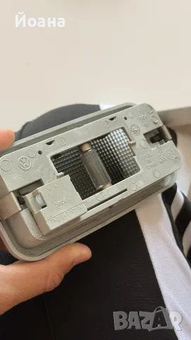 Лампи за таван VW T5, снимка 4 - Аксесоари и консумативи - 55977958