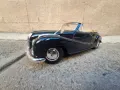 BMW 502/ 1955г. мащаб  1:18  кабрио, ретро метален колекционерски модел, снимка 3