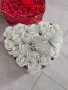 Кутия с рози , снимка 1 - Подаръци за жени - 39898838