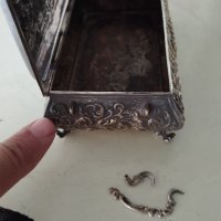 метална кутийка за бижута, снимка 4 - Антикварни и старинни предмети - 41849896