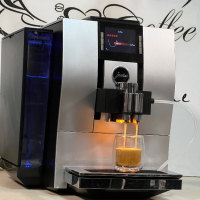 Кафемашина кафе автомат JURA Z6 с гаранция, снимка 2 - Кафемашини - 44803668