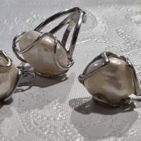 Сребърен комплект обеци с пръстен с натурални перли , снимка 3 - Бижутерийни комплекти - 44231258