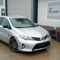 REND предлага за части 2013 Toyota Auris Touring Sport 1.4 1.6 1.8 2.0 Combi Hatch, снимка 1 - Автомобили и джипове - 44622133