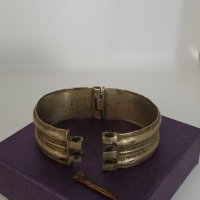 Стара възрожденска сребърна гривна сачан

, снимка 4 - Антикварни и старинни предмети - 41785682
