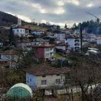 Продавам къща в Родопите  с.Дунево, снимка 1 - Къщи - 38944032
