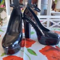 Дамски обувки, снимка 1 - Дамски елегантни обувки - 42001085