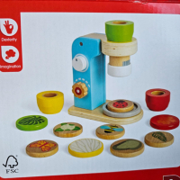 Bigjigs Toys Дървена играчка микроскоп от 14 части с 3 лещи, образователна играчка за малки деца, снимка 7 - Образователни игри - 44737638