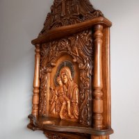 Дърворезба-домашен иконостас с релеф на чудотворната икона "Св.Богородица ", снимка 3 - Икони - 21948552