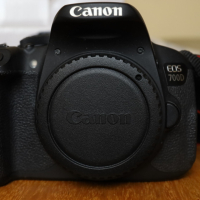 Фотоапарат Canon EOS 700D, снимка 1 - Фотоапарати - 44555074