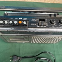 Продавам радио касетофон HITACI, снимка 4 - Радиокасетофони, транзистори - 44275951