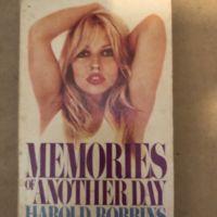 MEMOIRS OF ANOTHER DAY-Harold Robbins , снимка 1 - Други - 36323229