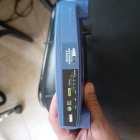  Безжичен рутер Linksys WRT54GL , снимка 2 - Рутери - 38590560