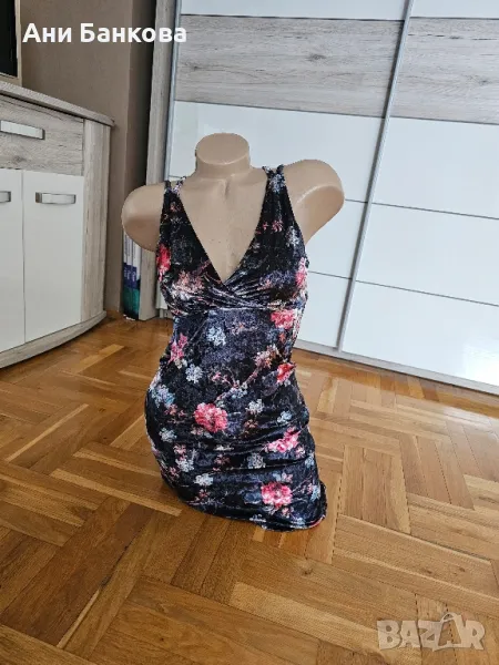 Рокля, нова, С, лек плюш, снимка 1