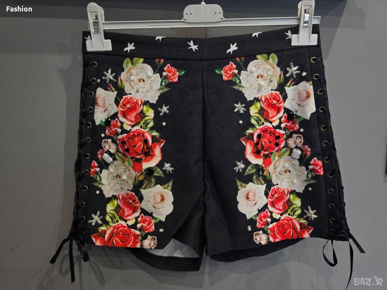 Уникални къси панталонки с висока талия, снимка 1