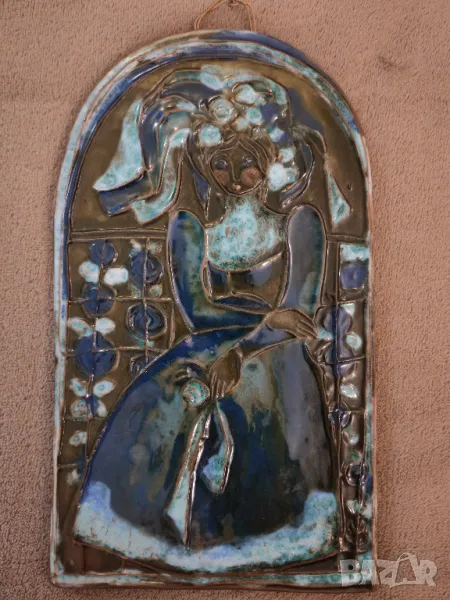 Картина за стена Синьо момиче от глазирана керамика. , снимка 1