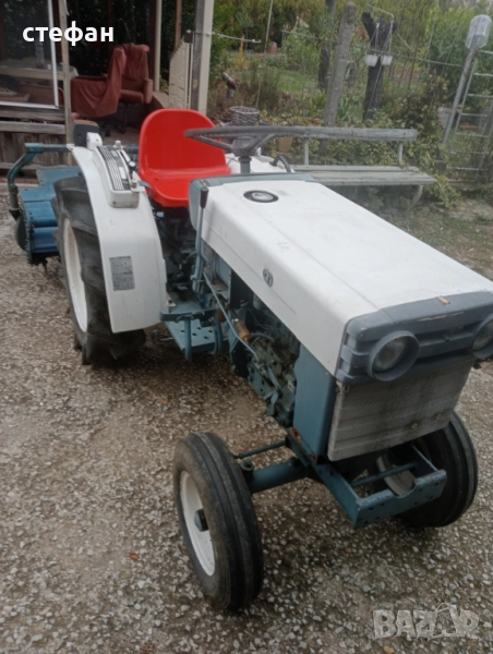 Трактор Мицибуши три цилиндров, снимка 1