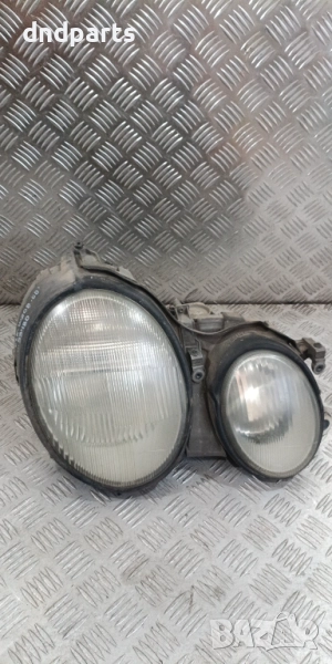 Десен фар Mercedes C230K W208 2000г.	, снимка 1