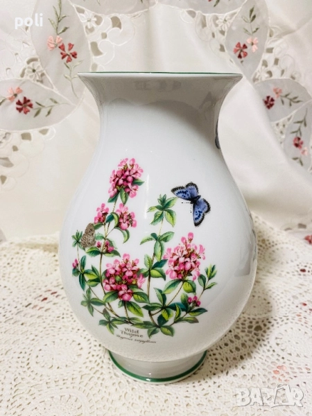 порцеланова ваза , снимка 1