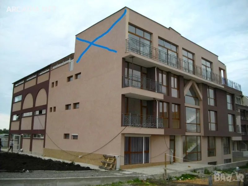 Давам под наем рекламна площ до главен път и последнa спирка на автобус.Възможен монтаж и на покрив, снимка 1