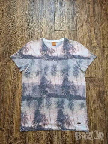 Страхотна мъжка тениска HUGO BOSS размер M , снимка 1