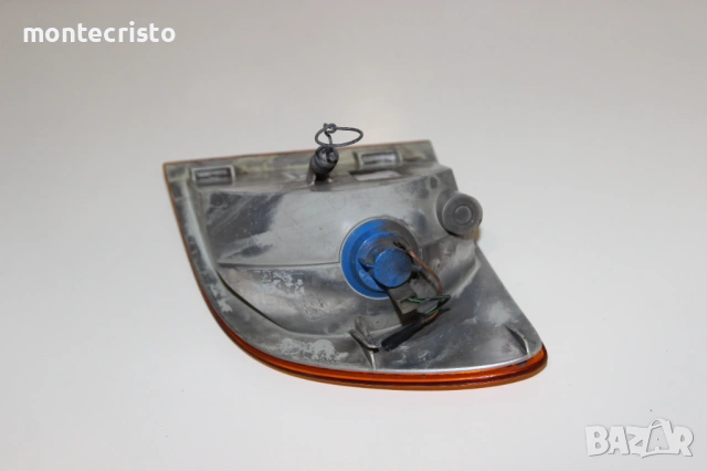 ✔️Оригинален десен мигач Mercedes Vito W638 (1996-2003г.) Valeo A6388200121 / 6388200121, снимка 3 - Части - 53368959