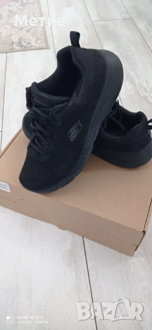 SKECHERS Ниски маратонки 'Dynamight 2.0' в Черно