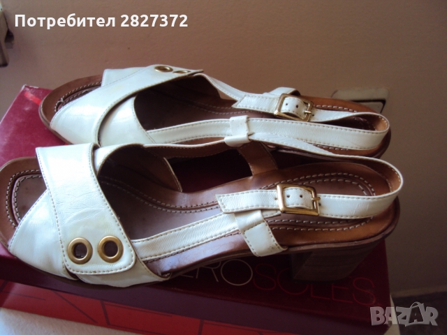 Продавам елегантни бели сандалиот естествена кожа  италиански 39, снимка 1 - Дамски елегантни обувки - 36083923
