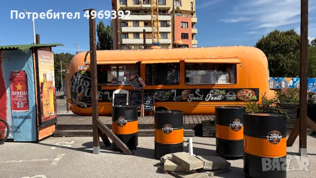 Оборудван мобилен ресторант / каравана за бързо хранене с шатра и 40 места