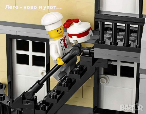 НОВО Lego Creator Expert - Градски площад (10255), снимка 12 - Конструктори - 39493080