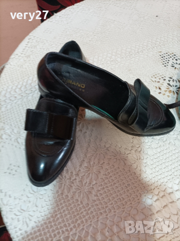 Дамски обувки и сандали, снимка 15 - Дамски ежедневни обувки - 40709685