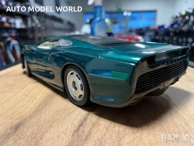 МАISTO колекционерски модел JAGUAR XJ220 2004 г. 1:18 мащаб, снимка 4 - Колекции - 52879186