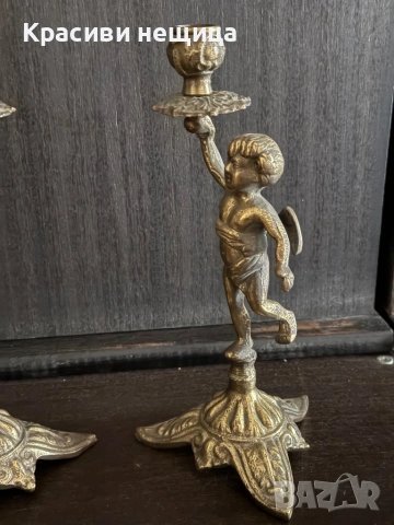 Чифт месингови свещници с ангелчета, снимка 4 - Антикварни и старинни предмети - 53220116