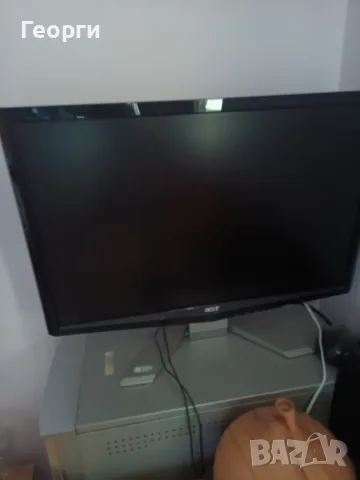Продавам монитор Acer 24