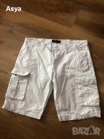 Бели къси панталонки, снимка 1