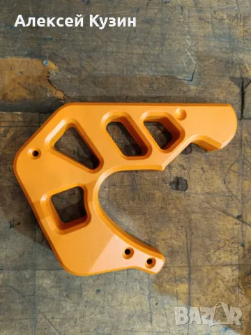 Капак за задно колело на електрически тротинетка Kugoo KuKirin M5 Pro, десен KKM5-0008