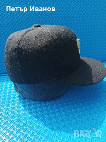 Черна шапка с козирка New Era 59FIFTY DC, снимка 3 - Шапки - 41403094