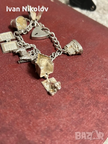 Антикварна сребърна английска гривна с талисманк, снимка 5 - Гривни - 52829657
