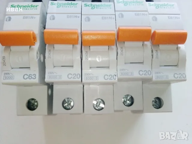 Автоматични монофазни предпазители Schneider Elecctric, снимка 3 - Ключове, контакти, щепсели - 55787810