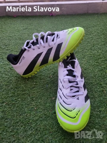 Футболни обувки на Adidas