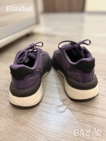 Дамски маратонки Adidas , снимка 2 - Маратонки - 55940169
