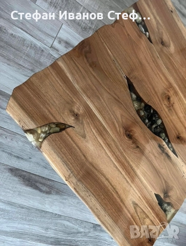 Холна маса от орех със смола