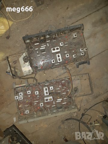 Електронни платки,кондензатори,уреди и др