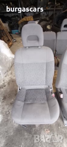 Салон Mazda Premacy - 150лв, снимка 4 - Части - 38866728