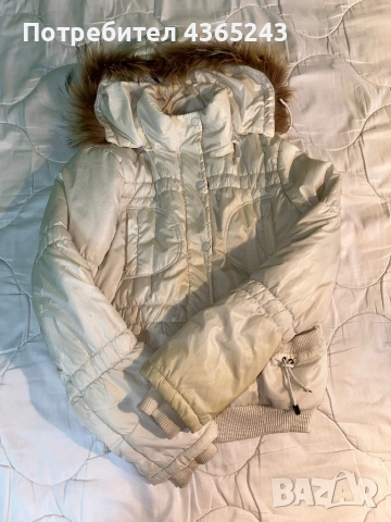 Дамско бяло зимно яке с качулк от естествен косъм , снимка 5 - Якета - 52577059