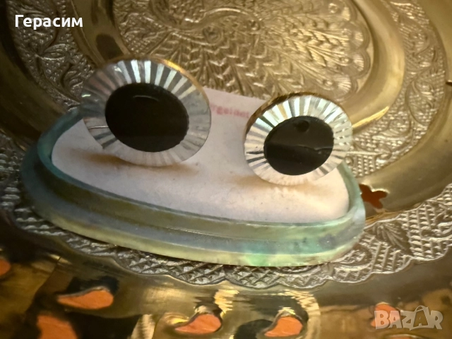 Старинни месингови плътни копчета за ръкавели с кутийка, снимка 6 - Антикварни и старинни предмети - 51858090