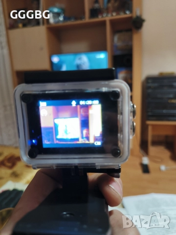 камера за мотор кола.