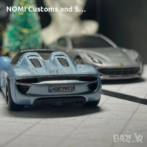 Hot Wheels Ferrari F12 Berlinetta & Porsche 918 Spyder, снимка 2 - Коли, камиони, мотори, писти - 53019850