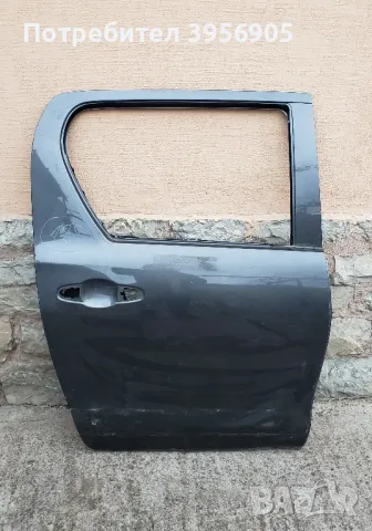 задна дясна врата Toyota Hilux 2015-20г., снимка 1