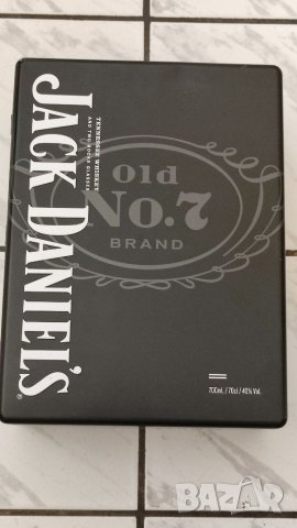 Тенекиена кутия от уиски JACK DANIEL'S. , снимка 2 - Колекции - 39229884