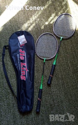Продавам 2бр хилки за бадминтон комплект калъф.
